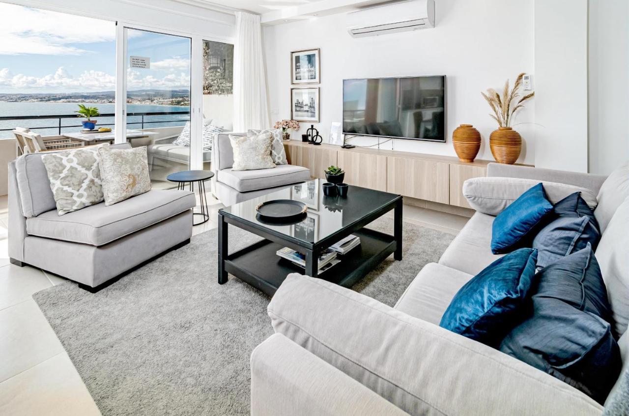 Cp - Modern Beachside Apartment In Estepona Exterior photo
