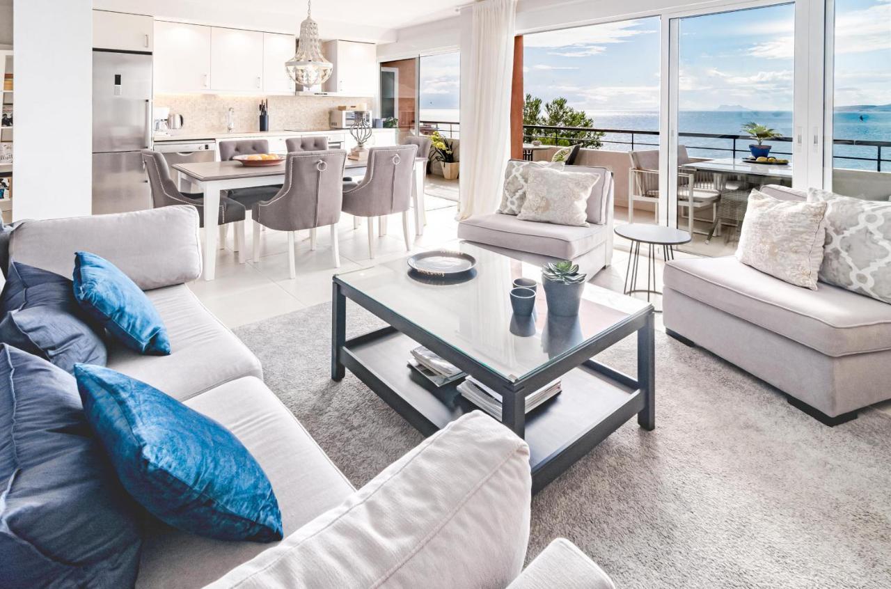 Cp - Modern Beachside Apartment In Estepona Exterior photo